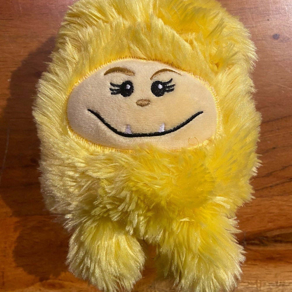 Giggle Scape Yellow Plush Monster Stuffed Animal‎